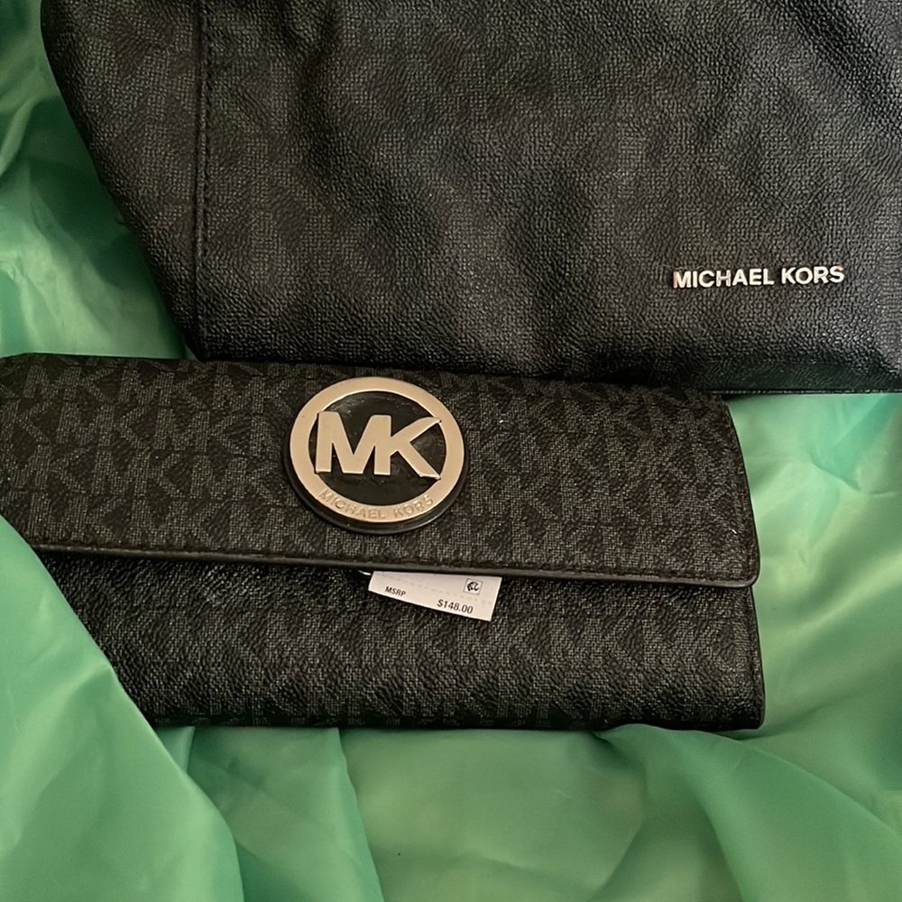 Michael Kors Kirby Satchel and wallet set